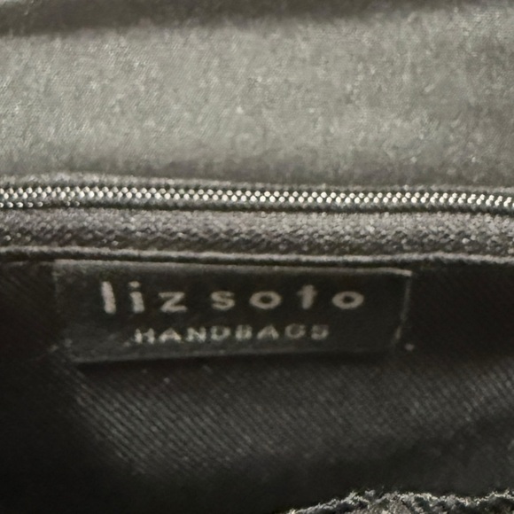 Liz Soto Vintage Shih Tzu Dog Print Crossbody Bag - Picture 6 of 8